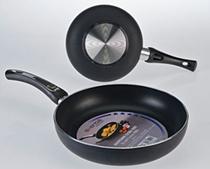 Pánev  Cucina 4000 -24 cm