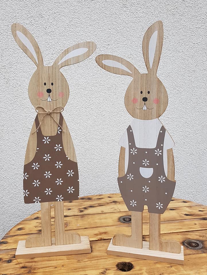 Zajíc holčička (nalevo) - 31 cm