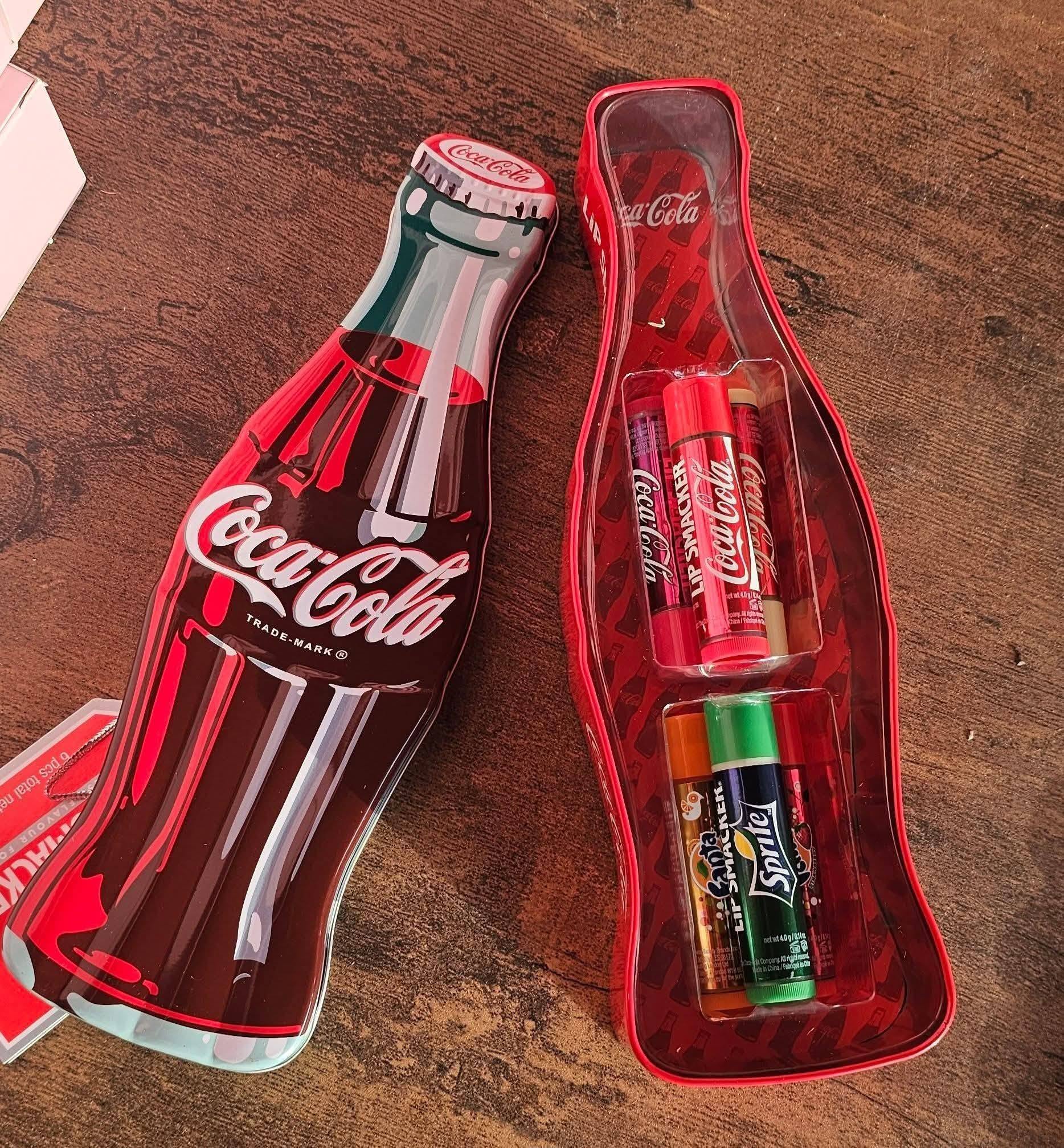 Dárková sada - 6 ks lesků na rty Coca-Cola
