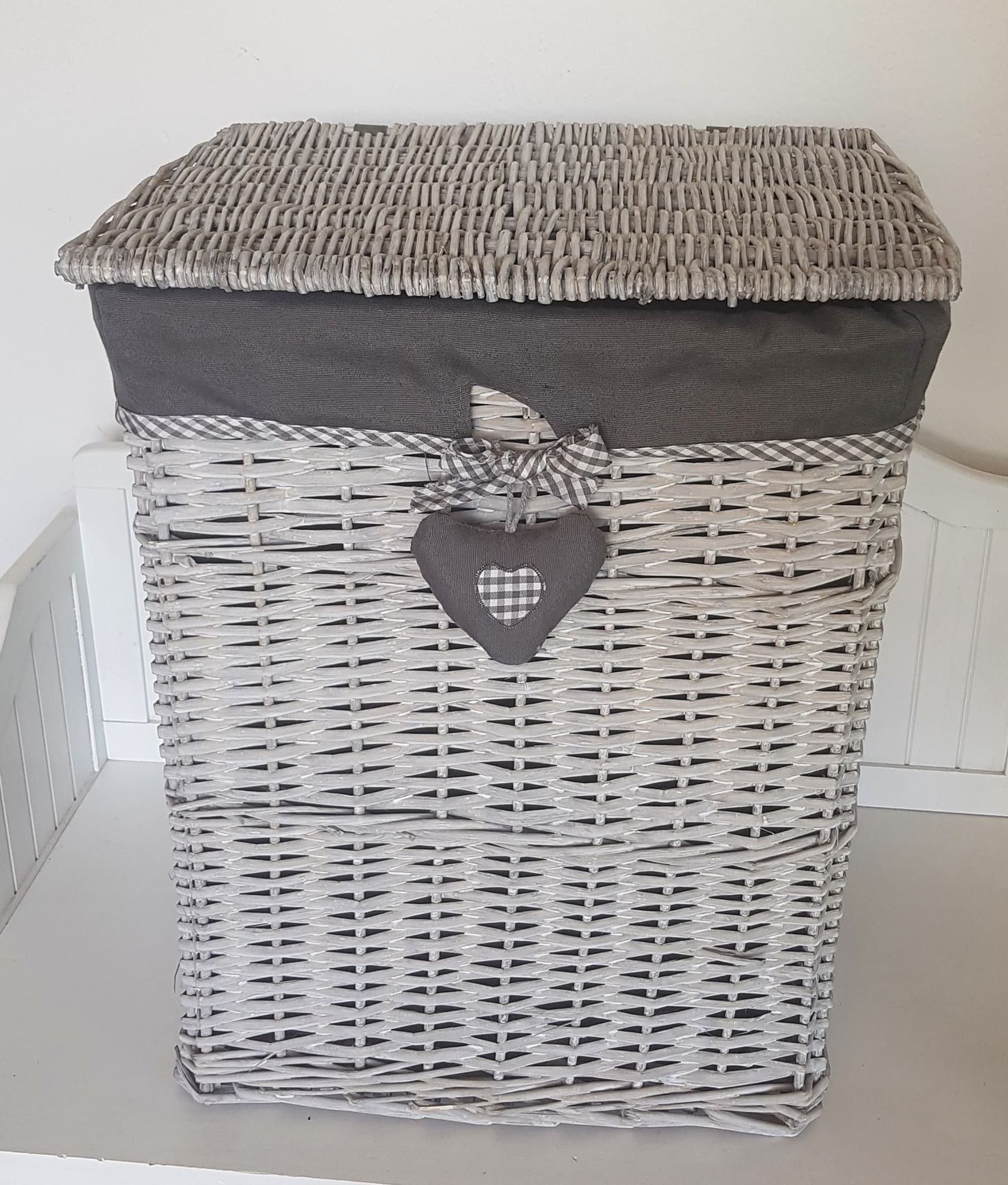 Proutěný koš na prádlo P1375