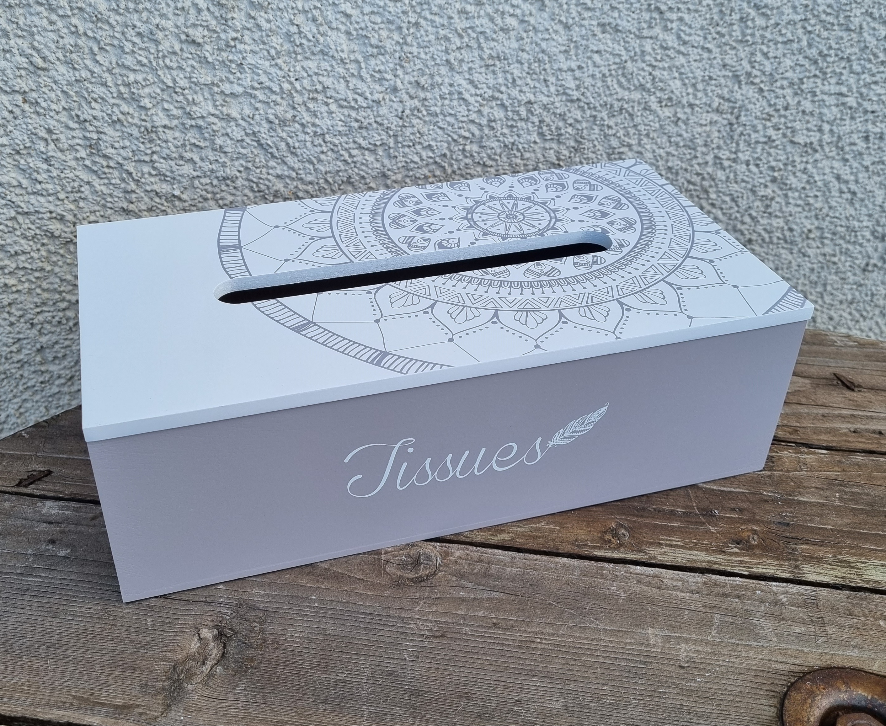 Dřevěný zásobník na kapesníky, mandala D4384